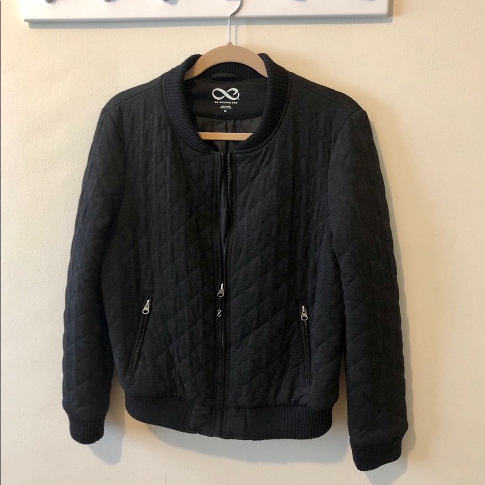 Be Boundless quilted bomber jacket black